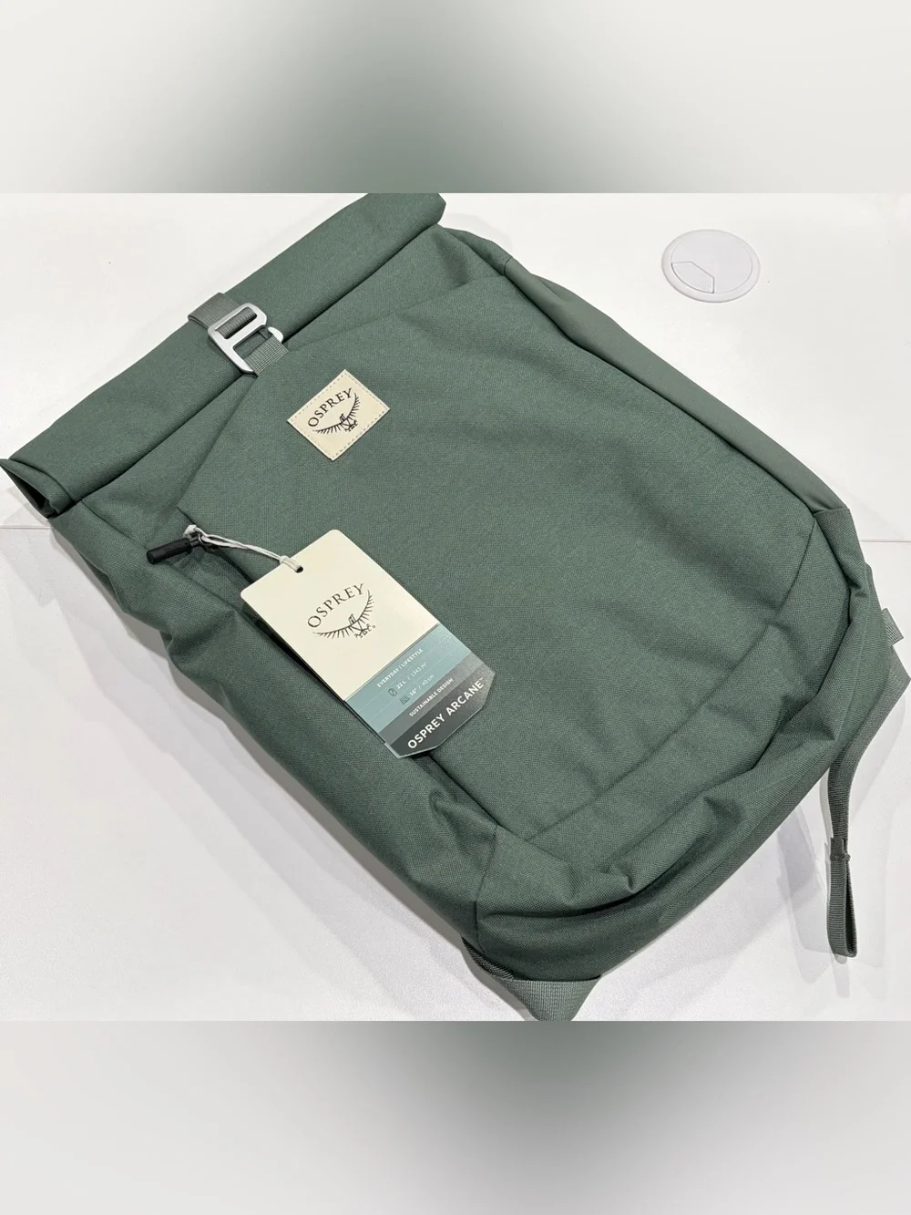 Osprey Women's Men's Arcane Roll-Top 22 L Backpack Green NWT Pack Bag